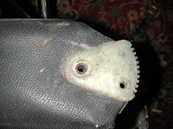 seat round head removed